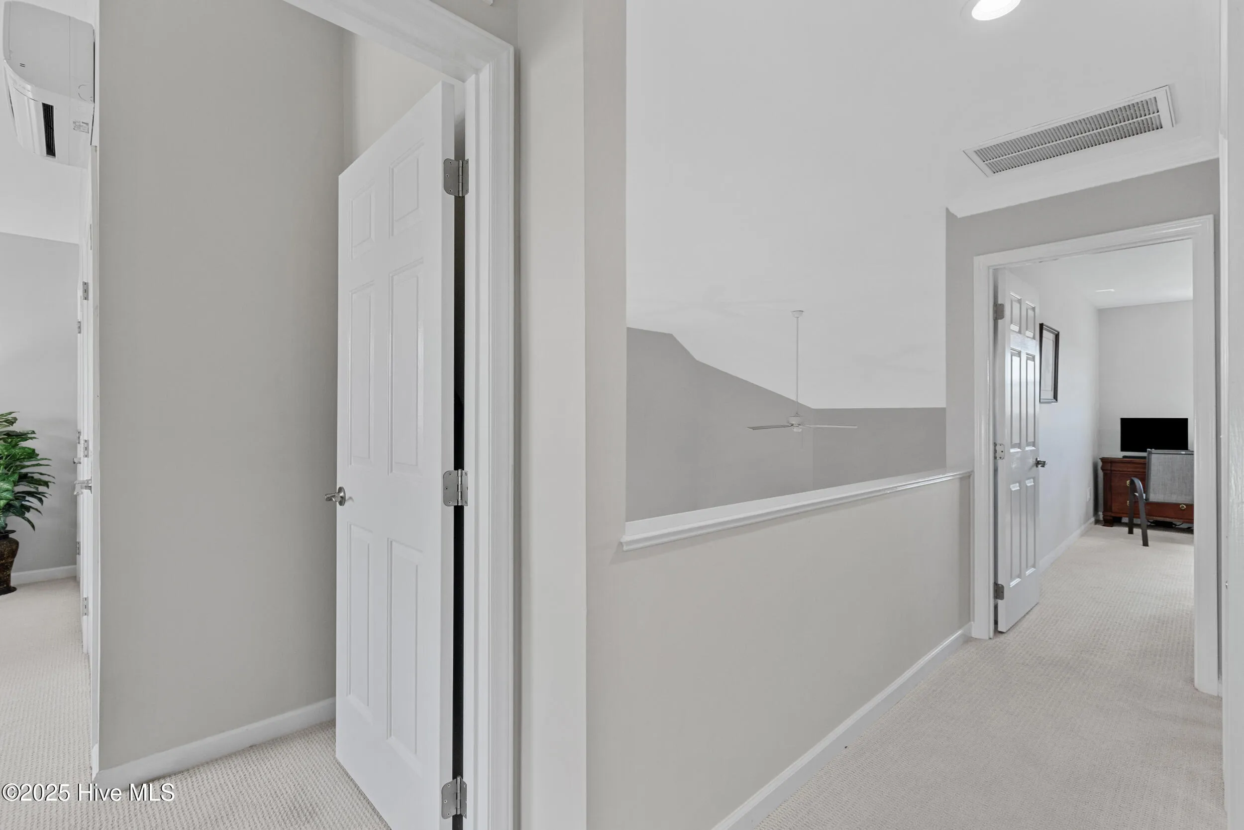 Kure Beach, North Carolina 28449, United States, 3 Bedrooms Bedrooms, ,3 BathroomsBathrooms,Residential,Pending,199904