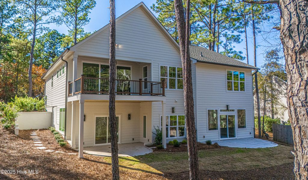 Photo of 1 Juniper Lane, Pinehurst, NC 28374 (MLS # 100542357)