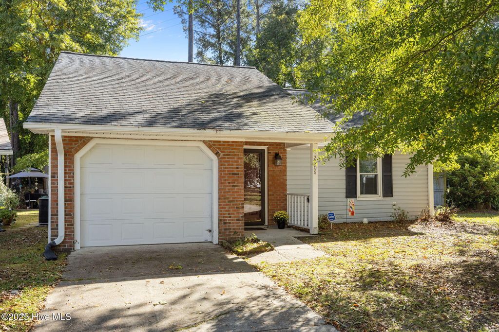 Photo of 2906 Union Court, New Bern, NC 28562 (MLS # 100537663)