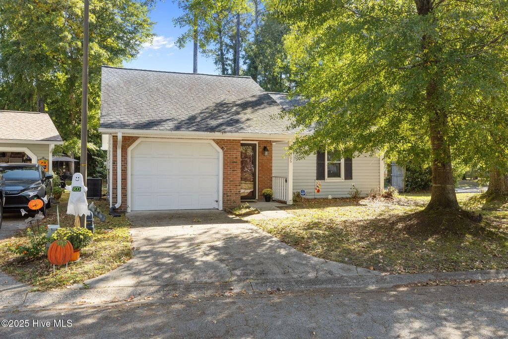Photo of 2906 Union Court, New Bern, NC 28562 (MLS # 100537663)