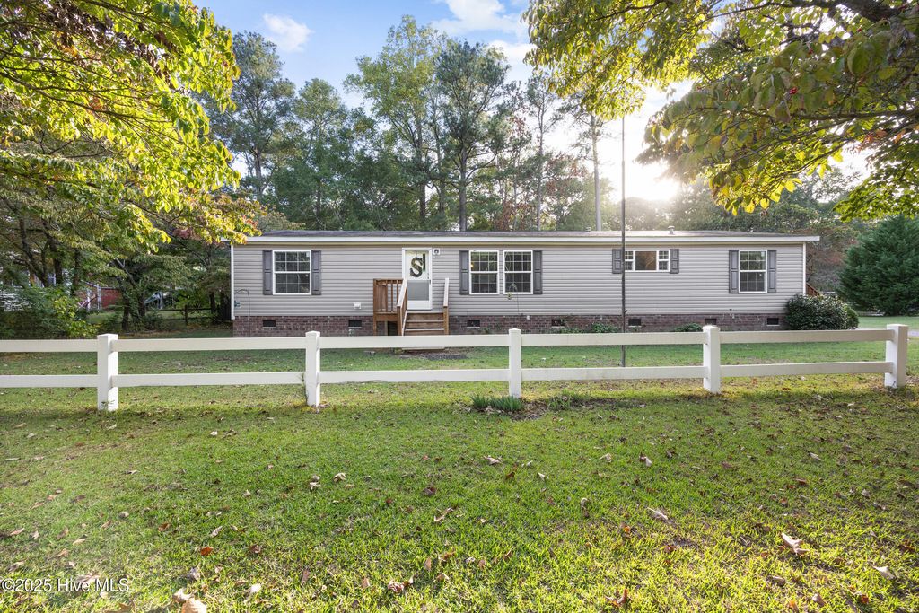 Photo of 208 Shoshone Trail, Edenton, NC 27932 (MLS # 100535768)