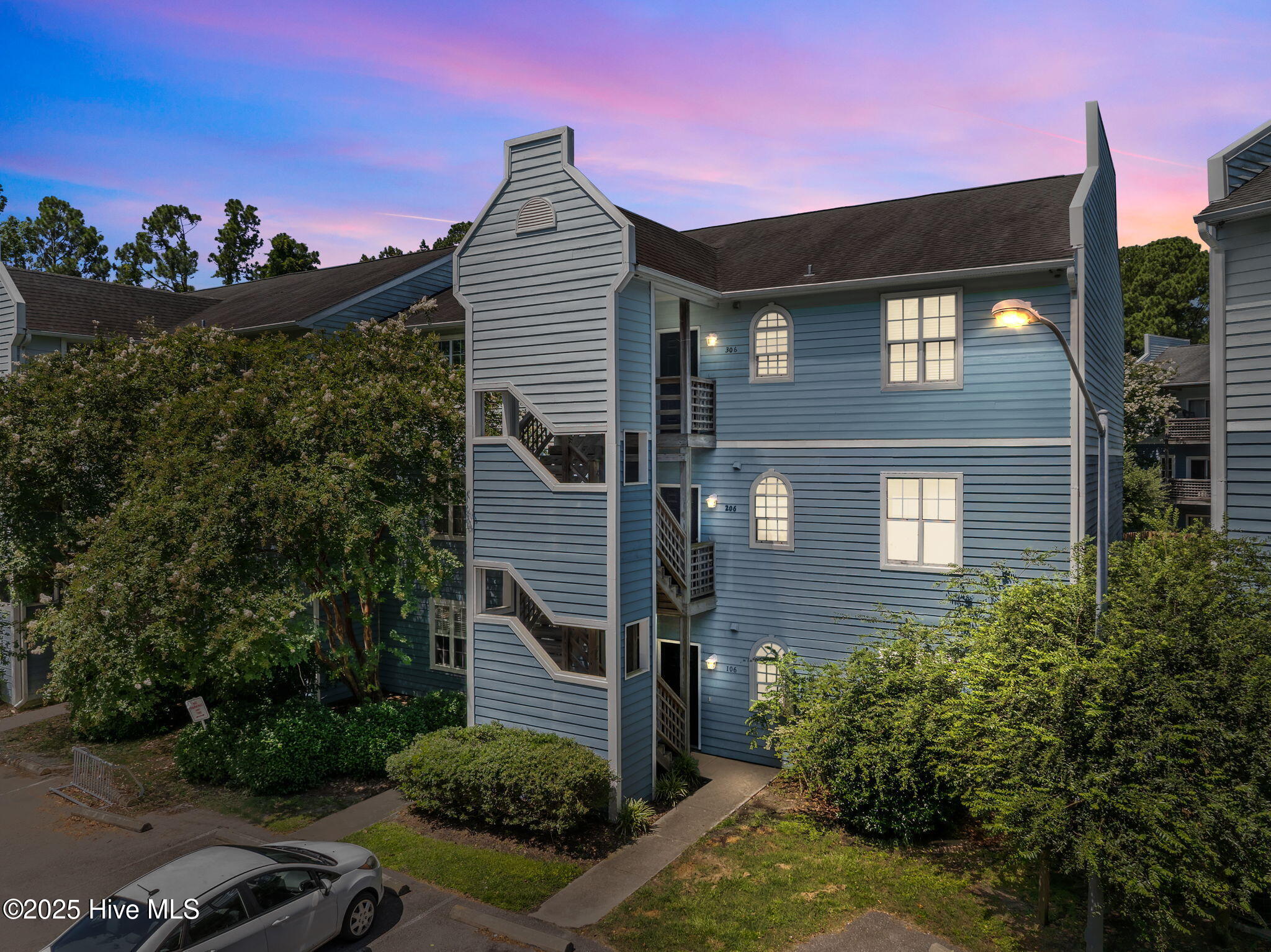 4210 Wilshire Boulevard 306-B