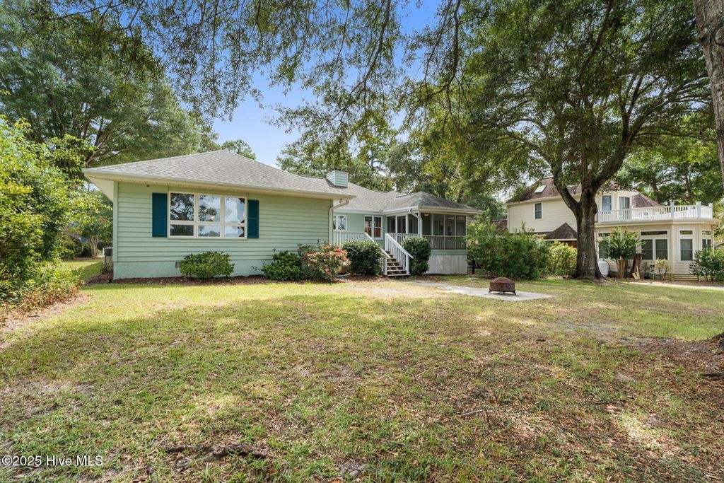 Photo of 265 Creek View Drive, Sunset Beach, NC 28468 (MLS # 100530136)