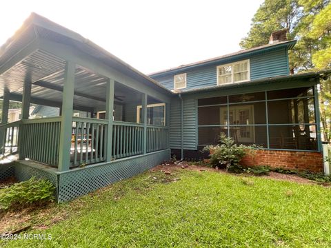 A home in Laurinburg