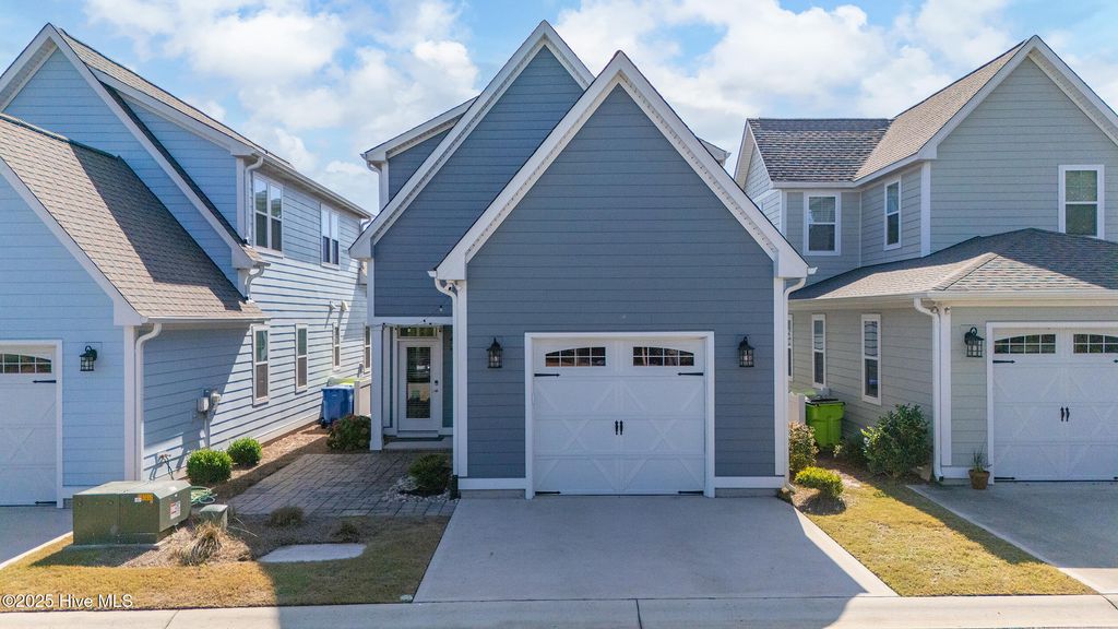 Photo of 323 Great Egret Way, Beaufort, NC 28516 (MLS # 100540136)