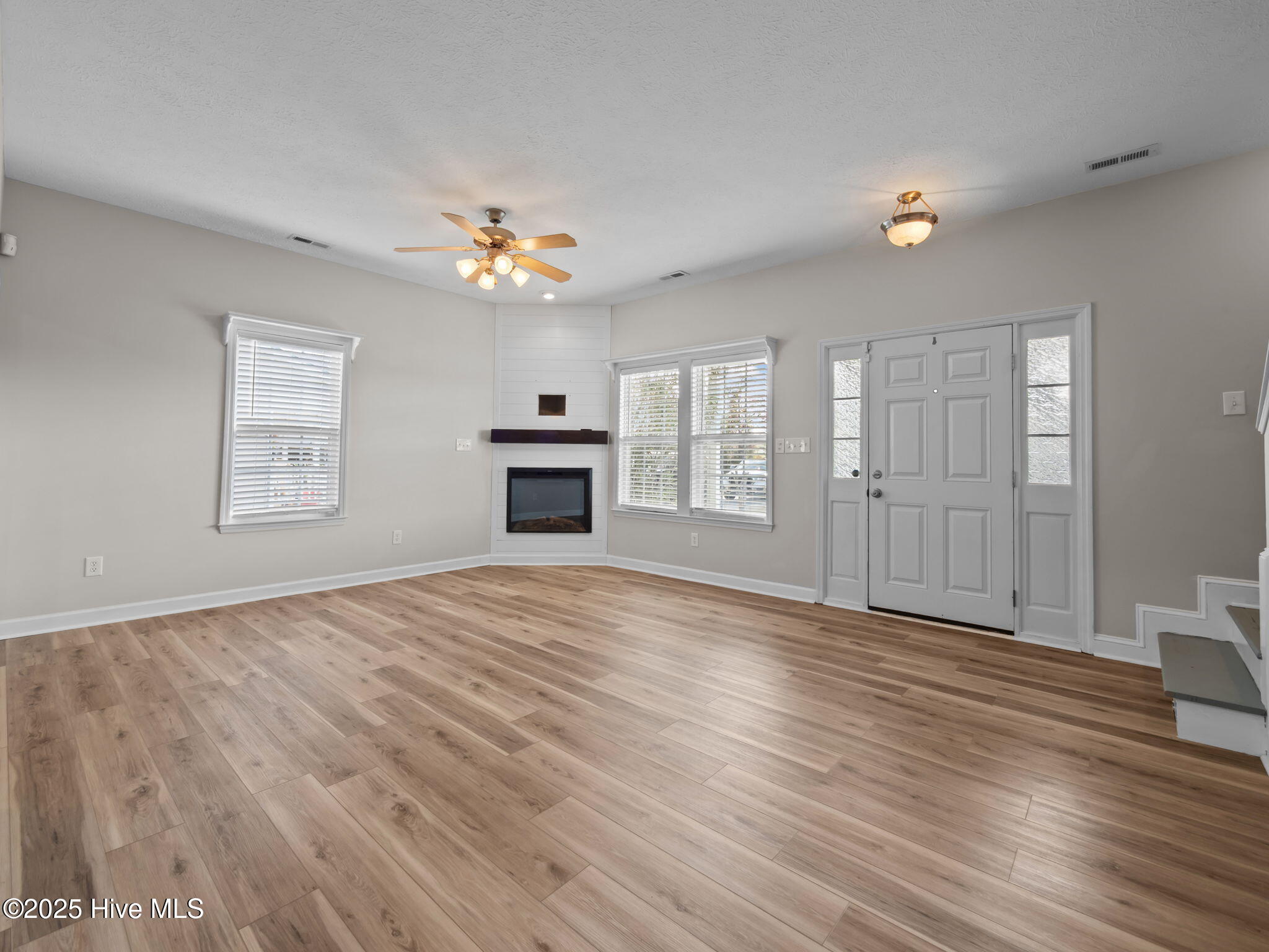 116 Hickory Shores Drive