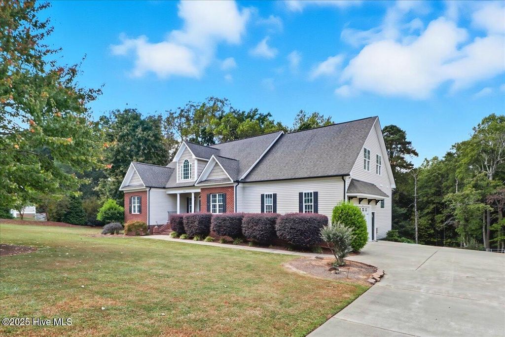Photo of 104 T R Drive, Clayton, NC 27520 (MLS # 100535808)