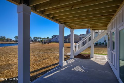 A home in Holly Ridge