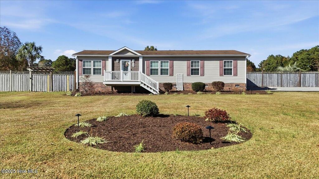 Photo of 408 Turkey Creek Road, Rocky Point, NC 28457 (MLS # 100539175)