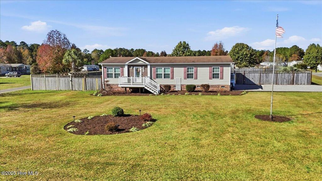 Photo of 408 Turkey Creek Road, Rocky Point, NC 28457 (MLS # 100539175)