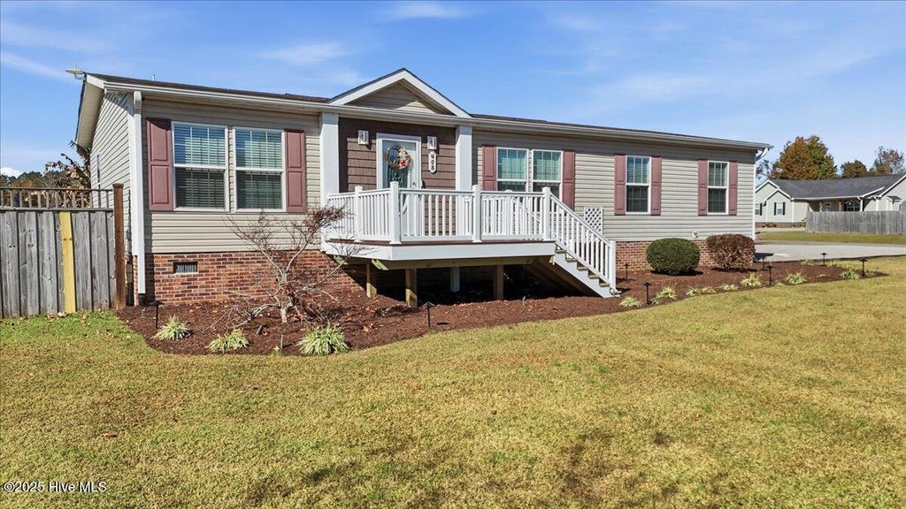 Photo of 408 Turkey Creek Road, Rocky Point, NC 28457 (MLS # 100539175)