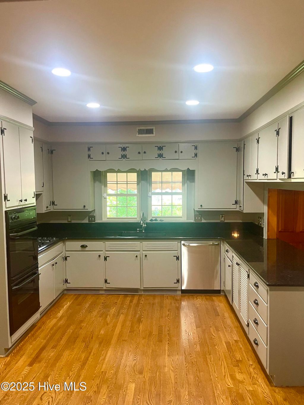 Photo of 401 Brentwood Drive N, Wilson, NC 27893 (MLS # 100522369)