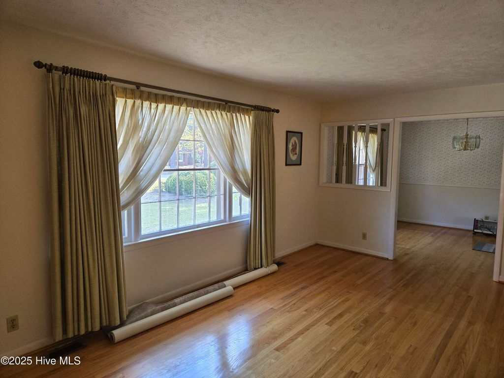 Photo of 1703 Lake Drive, Laurinburg, NC 28352 (MLS # 100540204)