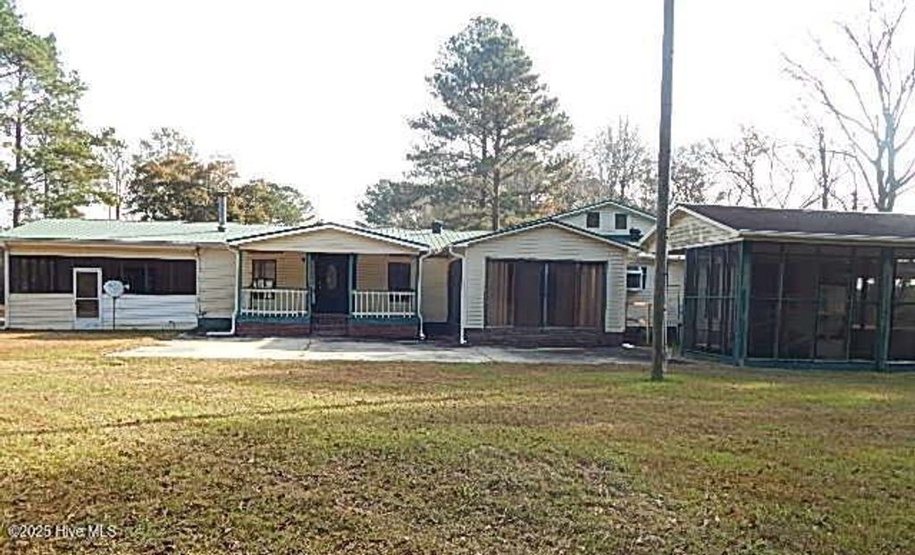 Photo of 149 Jeff Murphy Lane, Magnolia, NC 28453 (MLS # 100542922)