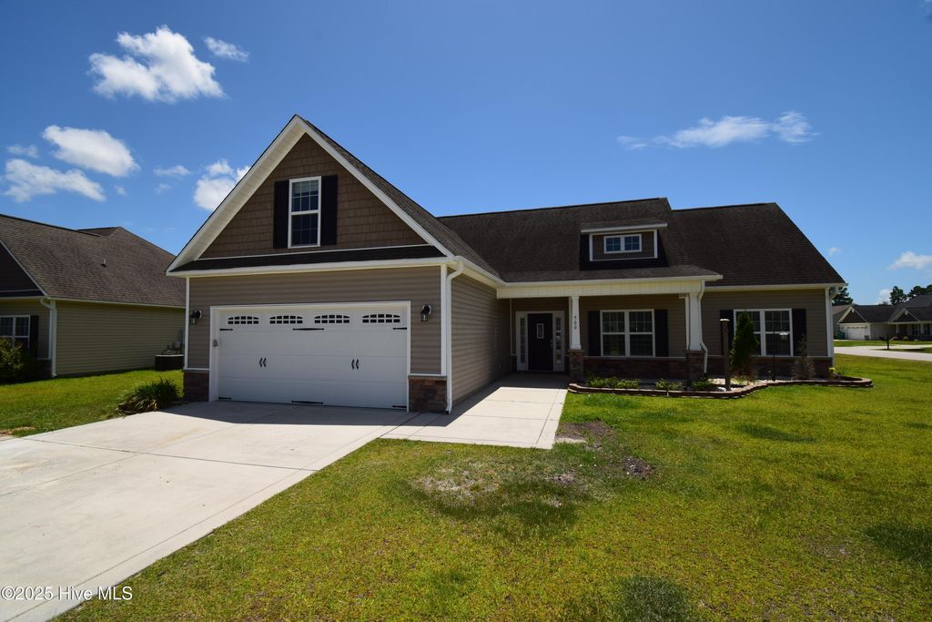 Photo of 500 Ivory Court, Jacksonville, NC 28546 (MLS # 100515544)