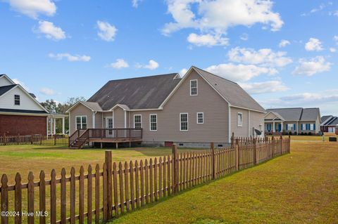 A home in La Grange