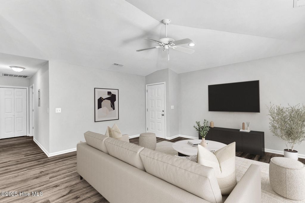 Photo of 1035 Summerlin Falls Court, Wilmington, NC 28412 (MLS # 100491046)