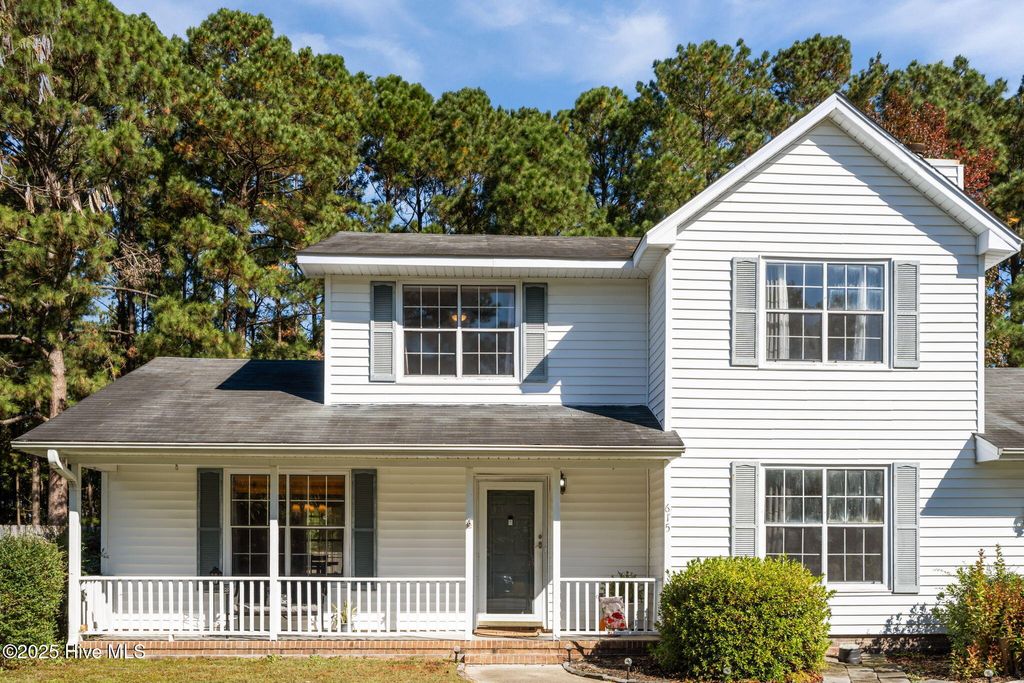 Photo of 615 Walden Place, Jacksonville, NC 28546 (MLS # 100539001)