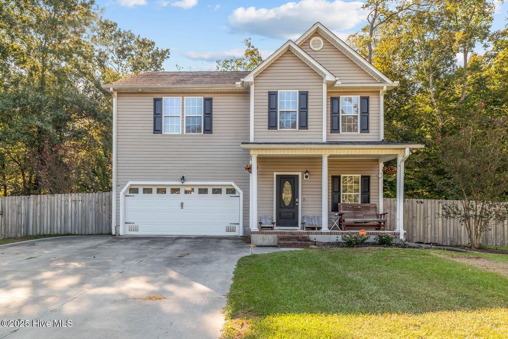 Photo of 171 Old Beechtree Lane, Jacksonville, NC 28540 (MLS # 100531014)