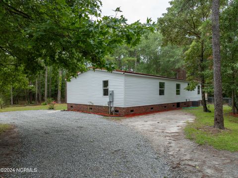 A home in Hubert