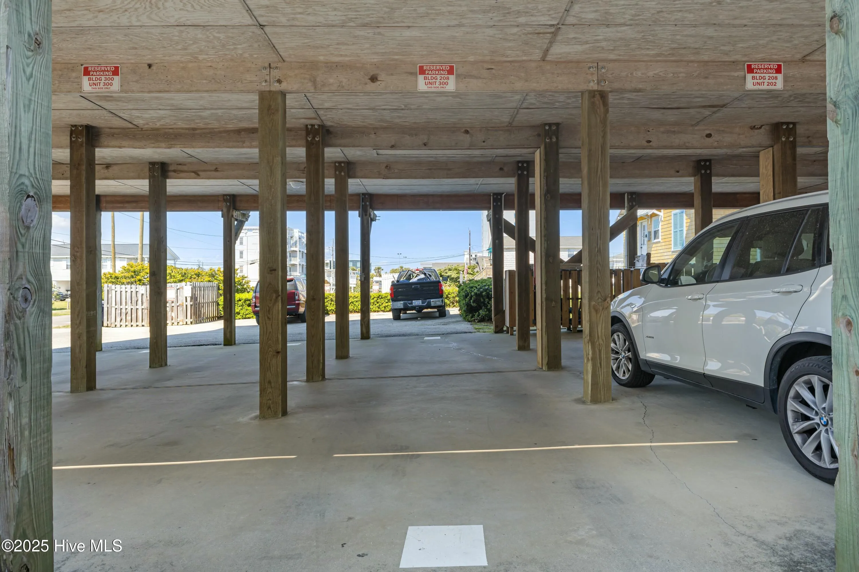 Carolina Beach, North Carolina 28428, United States, 4 Bedrooms Bedrooms, ,3 BathroomsBathrooms,Residential,Active,98587