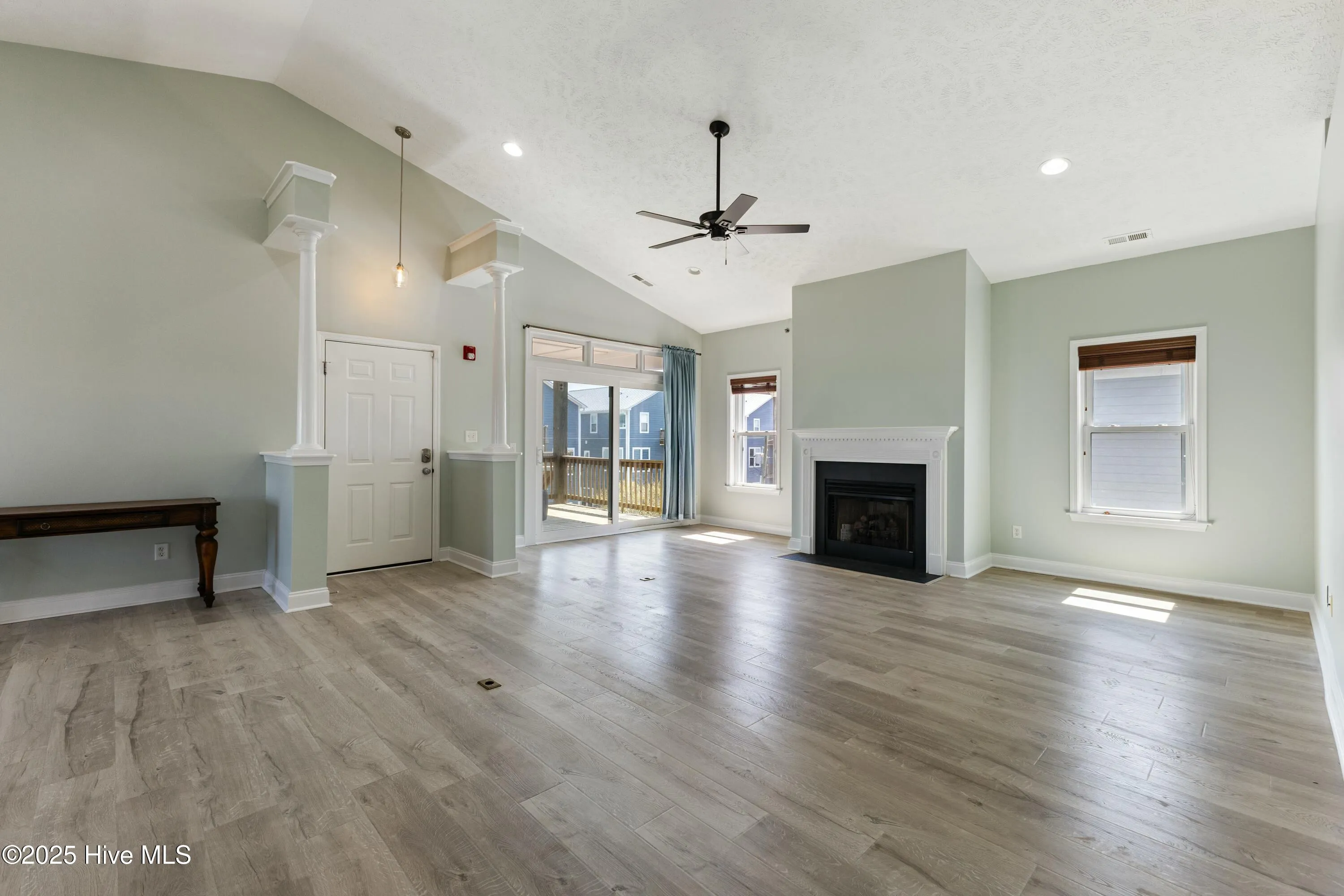 Carolina Beach, North Carolina 28428, United States, 4 Bedrooms Bedrooms, ,3 BathroomsBathrooms,Residential,Active,98587