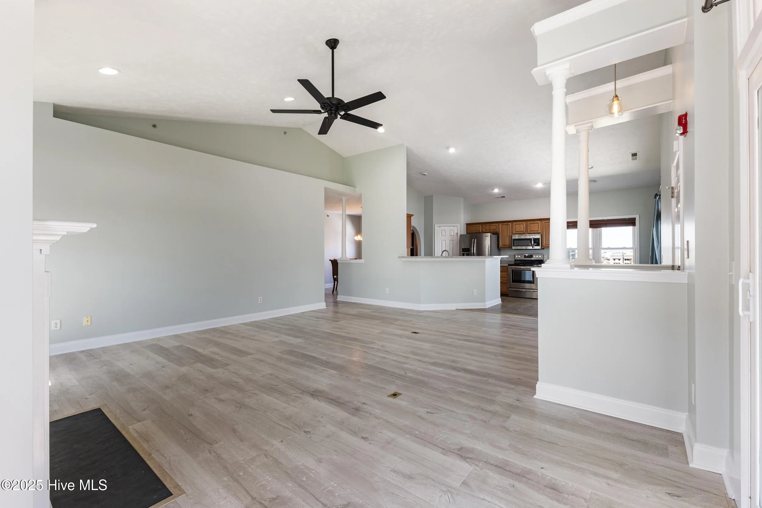 Carolina Beach, North Carolina 28428, United States, 4 Bedrooms Bedrooms, ,3 BathroomsBathrooms,Residential,Active,98587