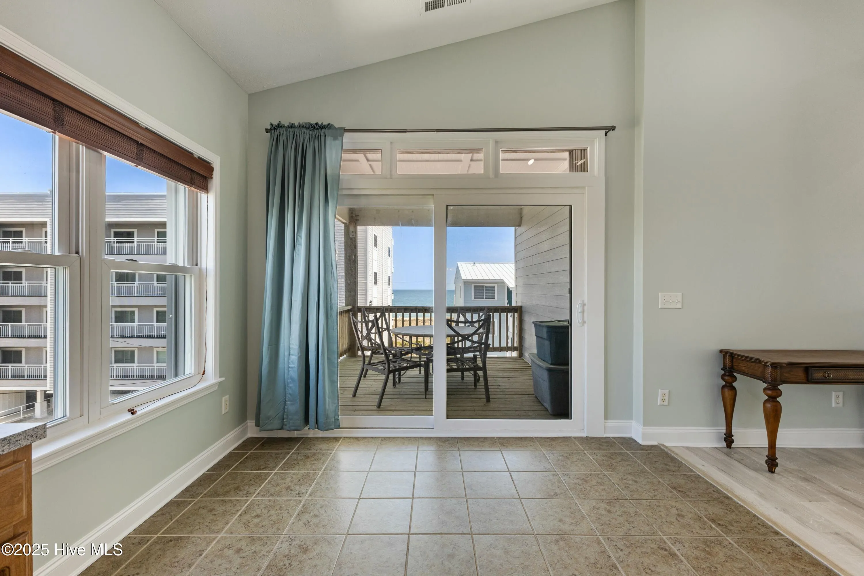 Carolina Beach, North Carolina 28428, United States, 4 Bedrooms Bedrooms, ,3 BathroomsBathrooms,Residential,Active,98587