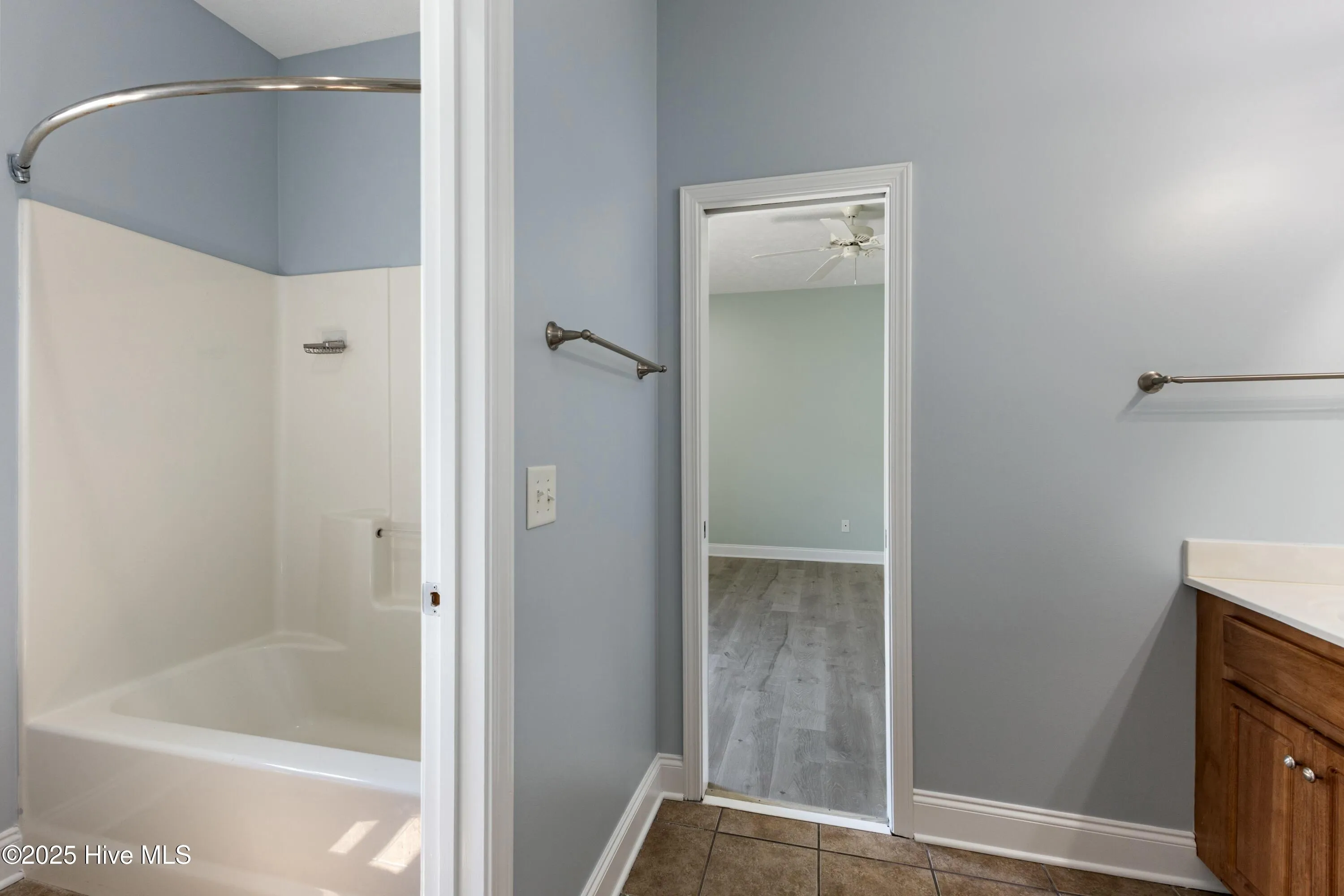 Carolina Beach, North Carolina 28428, United States, 4 Bedrooms Bedrooms, ,3 BathroomsBathrooms,Residential,Active,98587