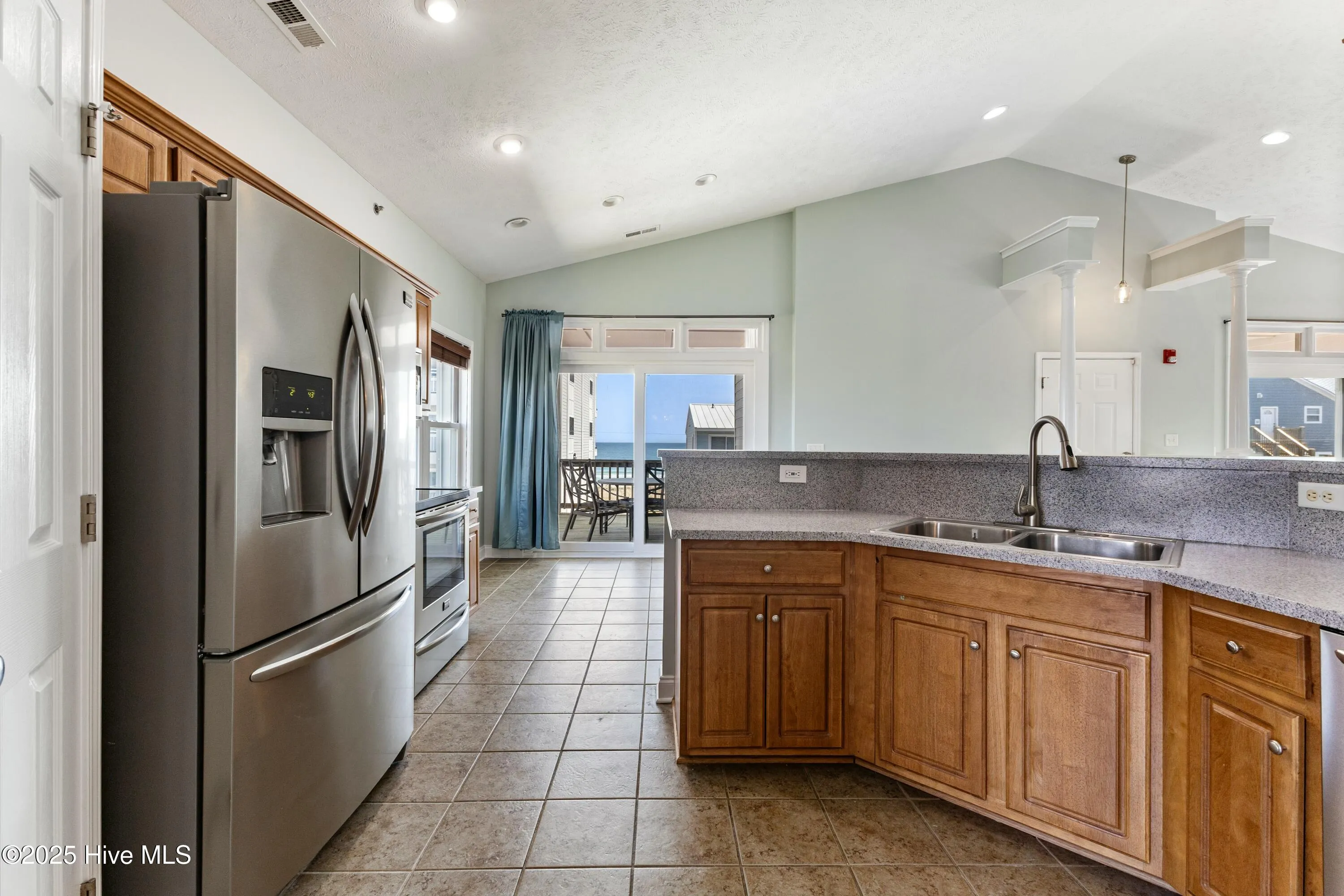 Carolina Beach, North Carolina 28428, United States, 4 Bedrooms Bedrooms, ,3 BathroomsBathrooms,Residential,Active,98587