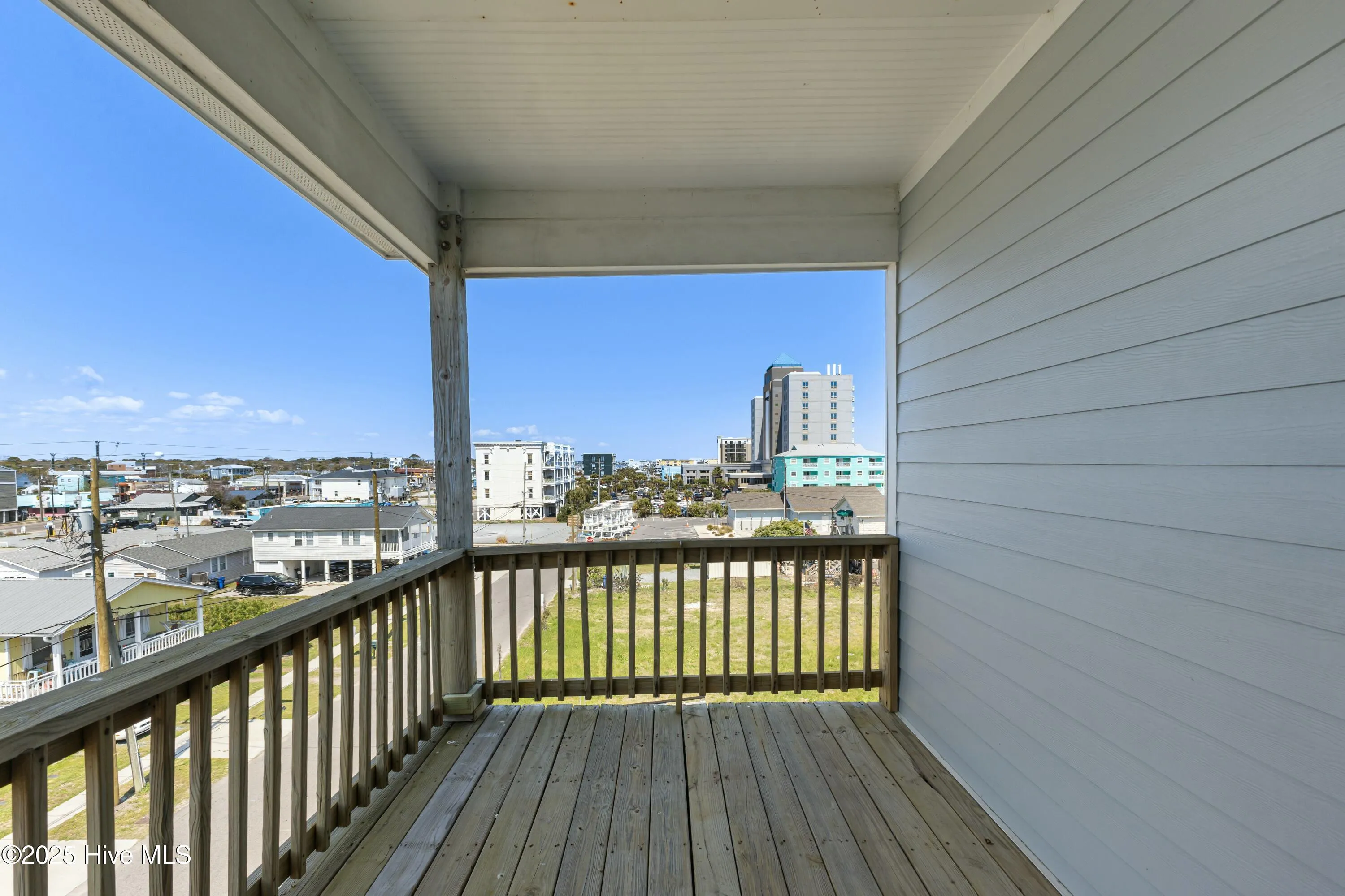 Carolina Beach, North Carolina 28428, United States, 4 Bedrooms Bedrooms, ,3 BathroomsBathrooms,Residential,Active,98587
