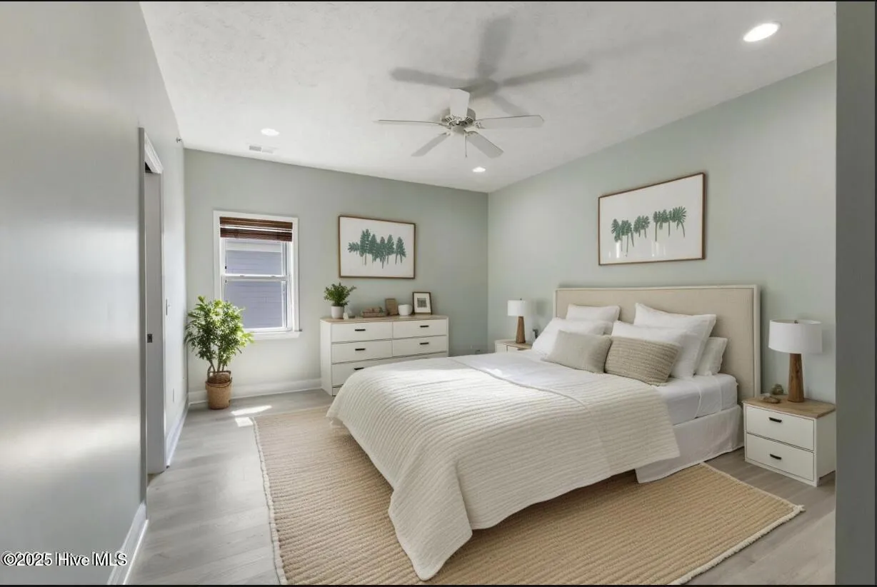 Carolina Beach, North Carolina 28428, United States, 4 Bedrooms Bedrooms, ,3 BathroomsBathrooms,Residential,Active,98587