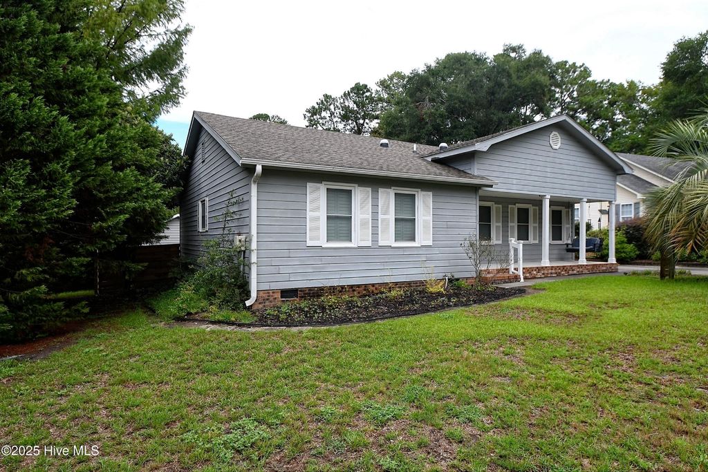 Photo of 503 Great Oak Circle, Sunset Beach, NC 28468 (MLS # 100523819)