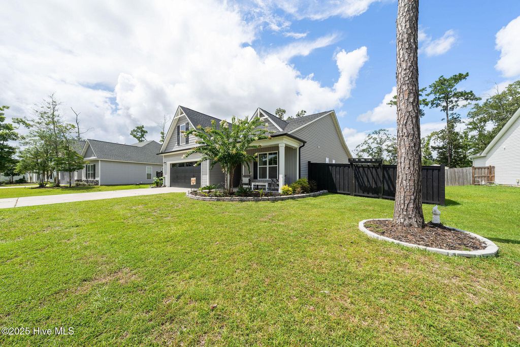 Photo of 360 Bronze Drive, Rocky Point, NC 28457 (MLS # 100523797)