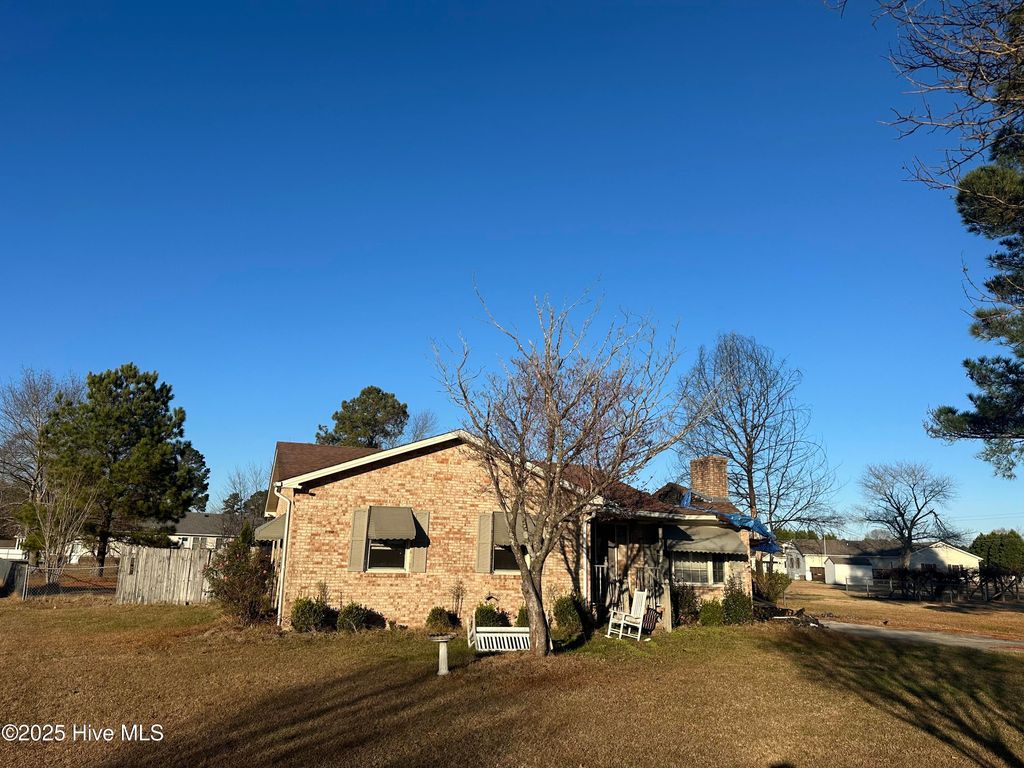 Photo of 202 Jay Trail, Murfreesboro, NC 27855 (MLS # 100544172)