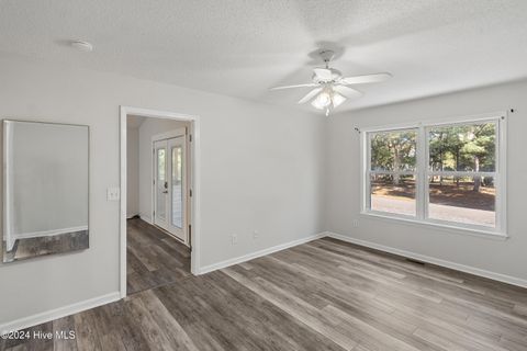 A home in Oak Island