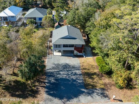 A home in Oak Island