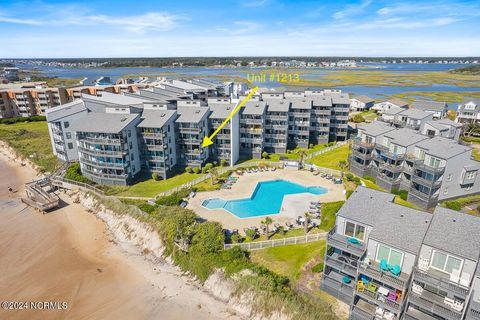 A home in North Topsail Beach