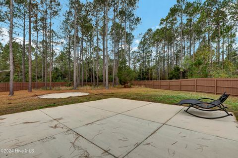 A home in Holly Ridge