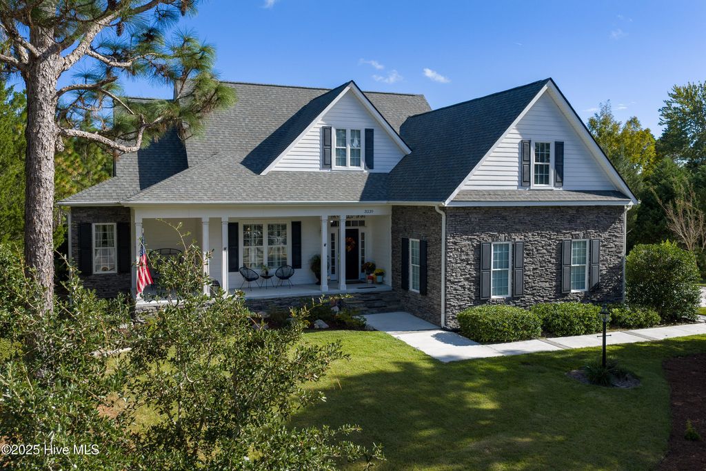 Photo of 3239 St James Drive SE, Southport, NC 28461 (MLS # 100535058)