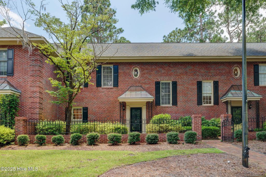 Photo of 1914 Colleton Court, Wilmington, NC 28403 (MLS # 100515547)