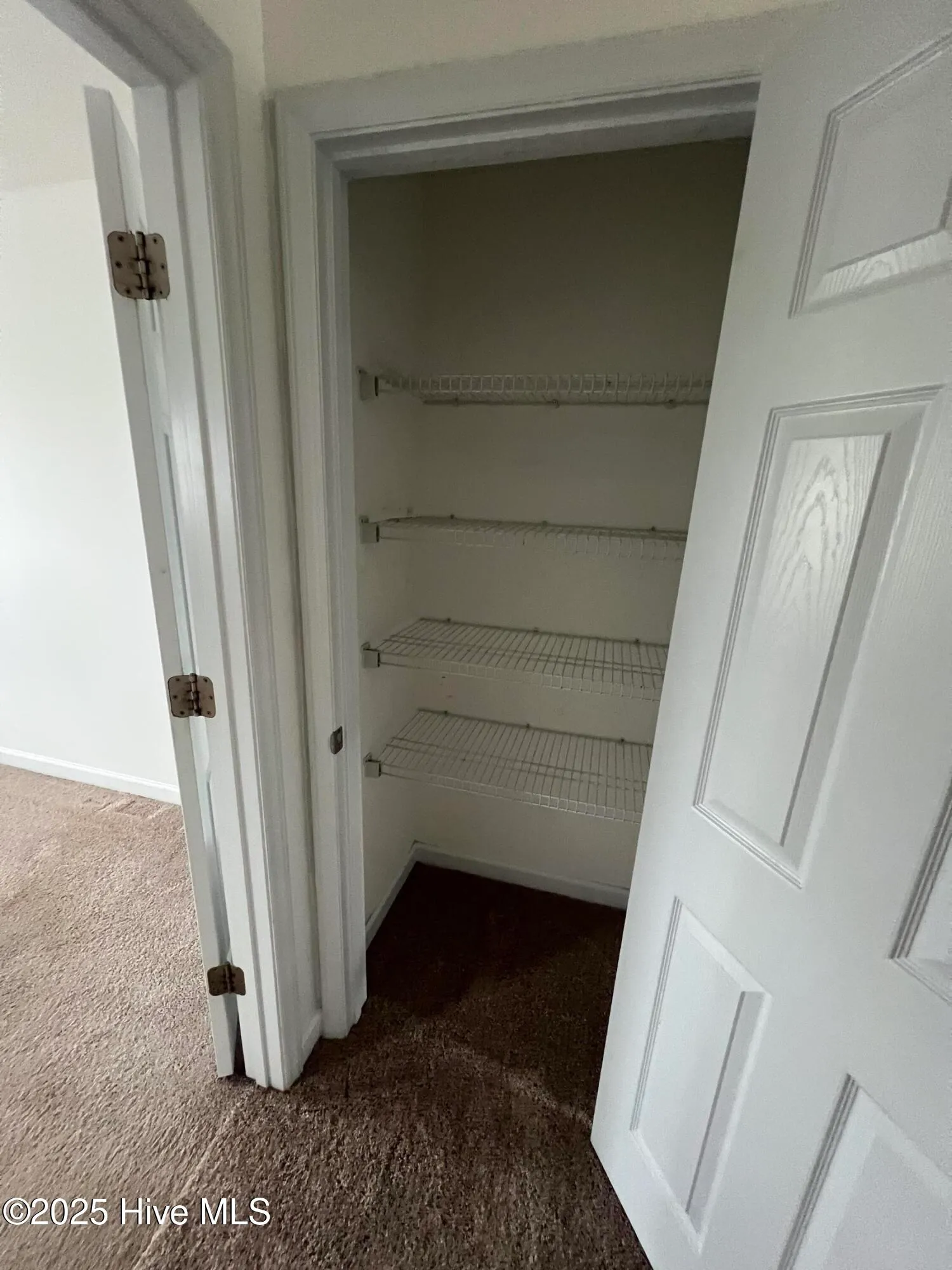 Greenville, North Carolina 27834, United States, 4 Bedrooms Bedrooms, ,3 BathroomsBathrooms,Residential,Active,111041