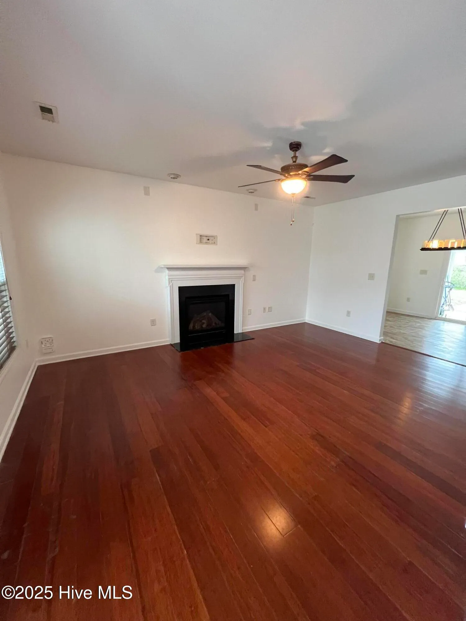 Greenville, North Carolina 27834, United States, 4 Bedrooms Bedrooms, ,3 BathroomsBathrooms,Residential,Active,111041