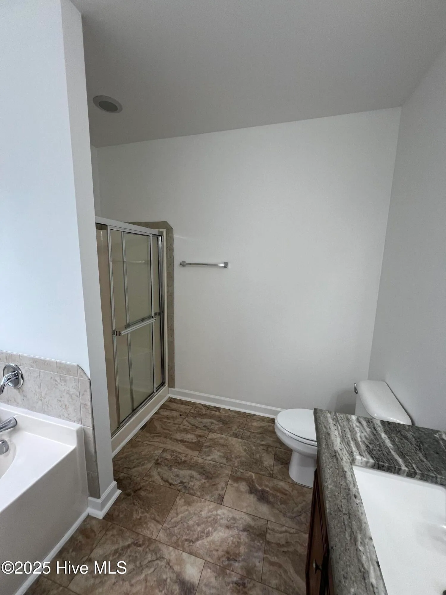 Greenville, North Carolina 27834, United States, 4 Bedrooms Bedrooms, ,3 BathroomsBathrooms,Residential,Active,111041