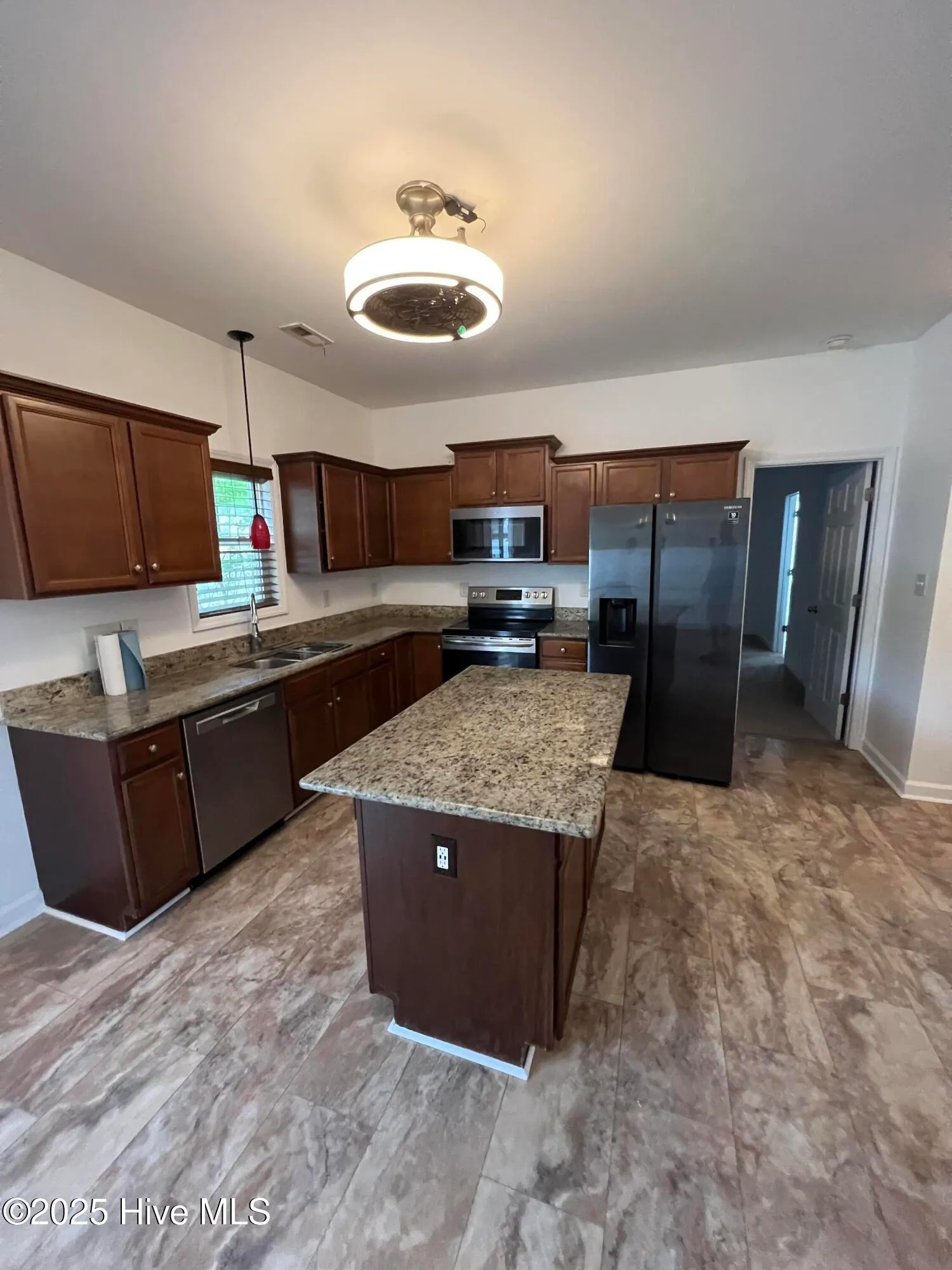 Greenville, North Carolina 27834, United States, 4 Bedrooms Bedrooms, ,3 BathroomsBathrooms,Residential,Active,111041