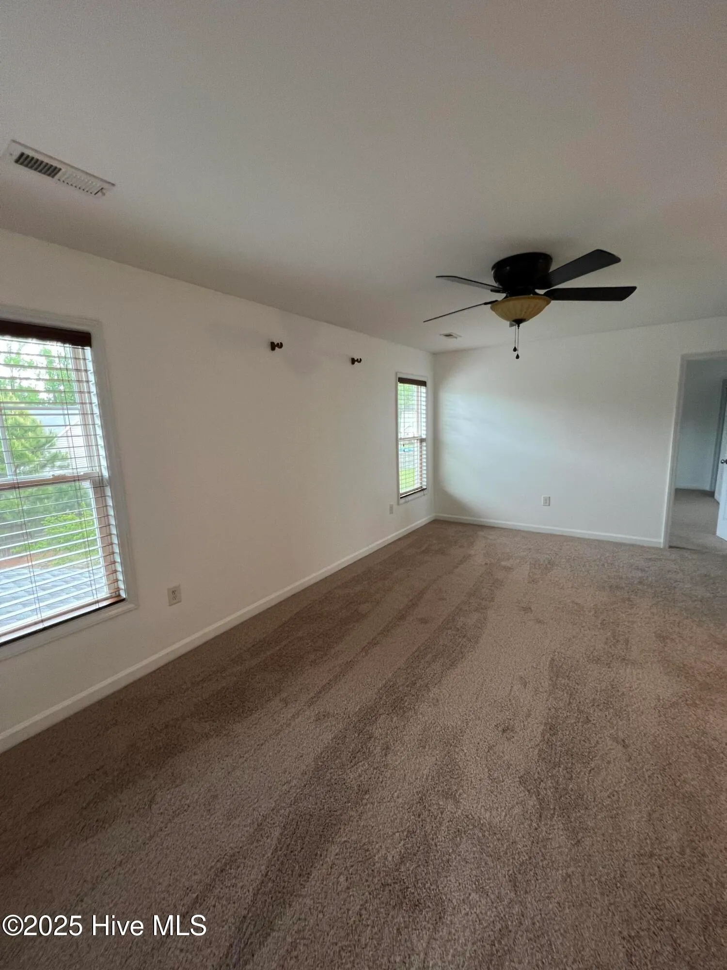 Greenville, North Carolina 27834, United States, 4 Bedrooms Bedrooms, ,3 BathroomsBathrooms,Residential,Active,111041