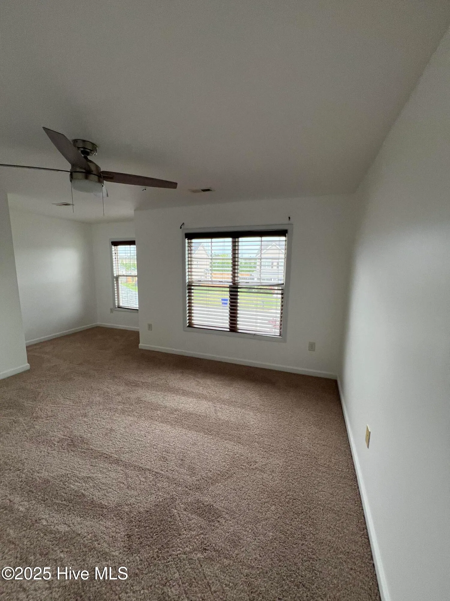 Greenville, North Carolina 27834, United States, 4 Bedrooms Bedrooms, ,3 BathroomsBathrooms,Residential,Active,111041