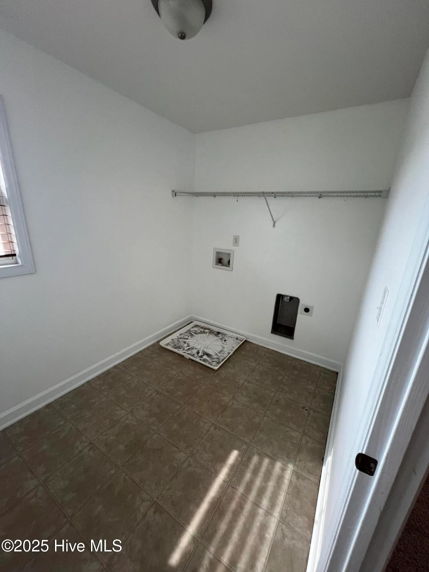 Greenville, North Carolina 27834, United States, 4 Bedrooms Bedrooms, ,3 BathroomsBathrooms,Residential,Active,111041