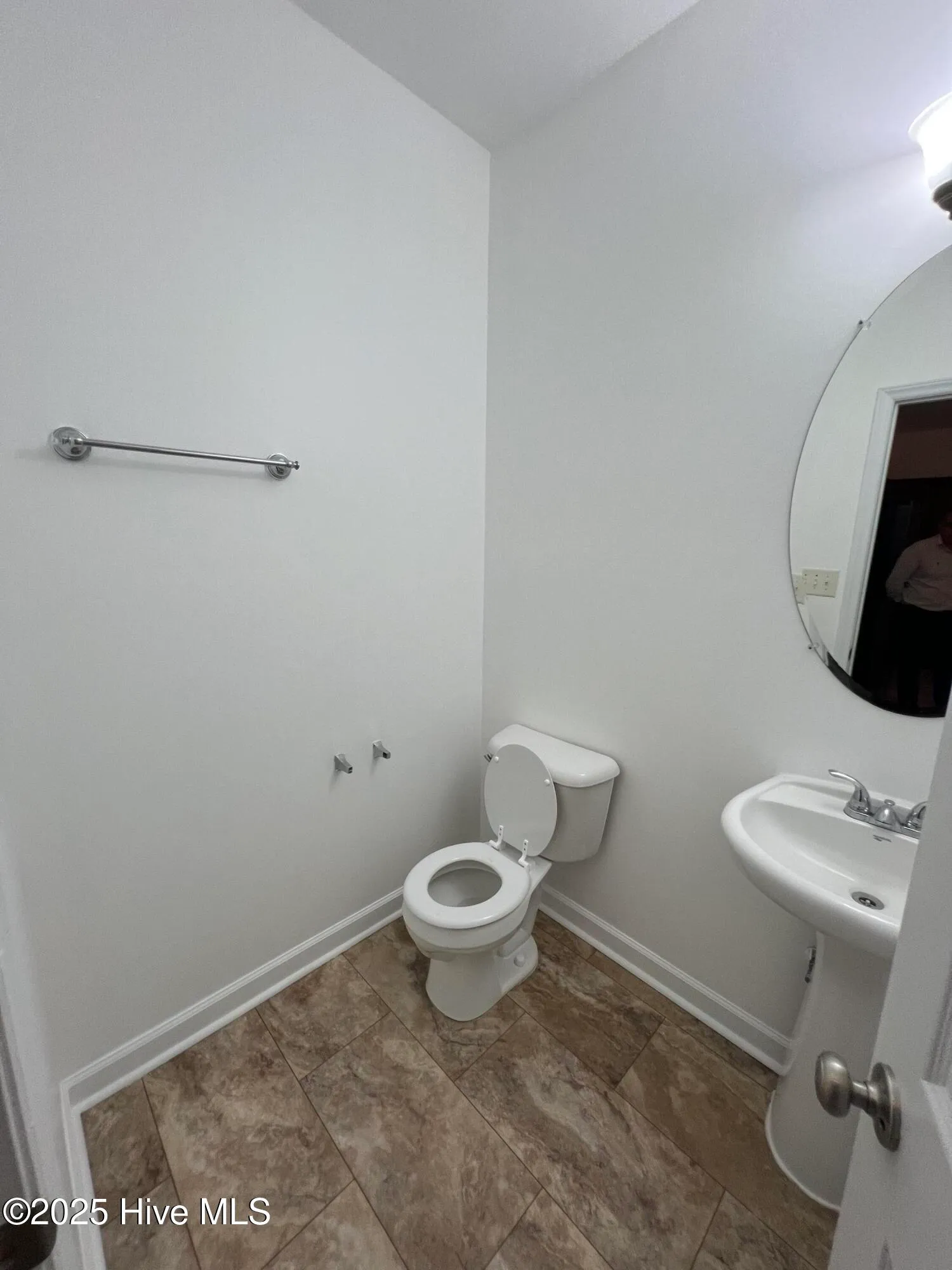 Greenville, North Carolina 27834, United States, 4 Bedrooms Bedrooms, ,3 BathroomsBathrooms,Residential,Active,111041