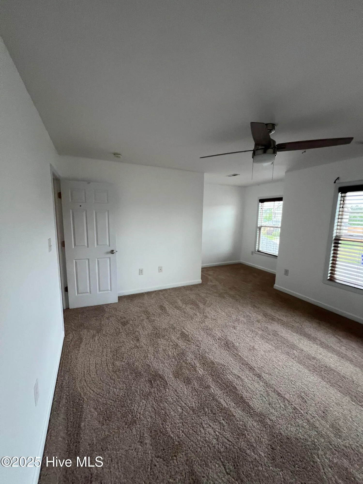 Greenville, North Carolina 27834, United States, 4 Bedrooms Bedrooms, ,3 BathroomsBathrooms,Residential,Active,111041